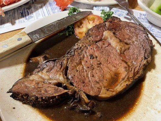 Juicy prime rib with pepper corn au jus