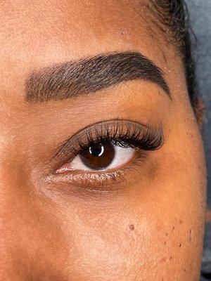 Classic Eyelash Extensions & Brow Wax