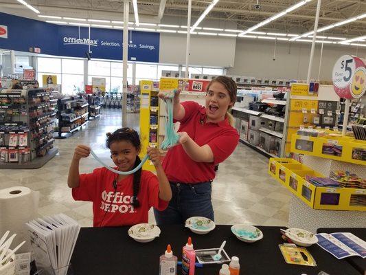 Fun with SLIME at one of our Summer Interactive Demos!