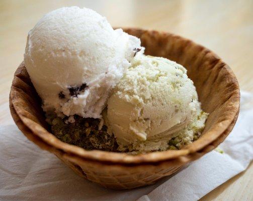 Stracciatella & Pistachio. Gelato is my all time favorite but this was "hard & icy". Not creamy or satisfying. Flavor was good tho...