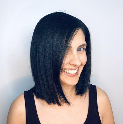 Best long bob ever! (Blunt long bob, slight fringe, dark hair, sleek, thick and healthy!)