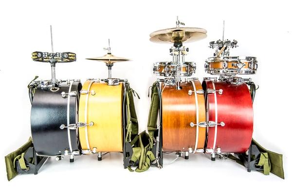 The Farmer BackBeat Kit gives you ultimate freedom! The design incorporates a bass drum, hi-hats and a snare, all cord-operated.