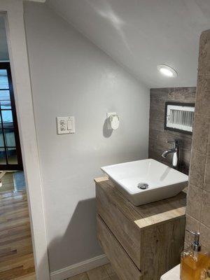 Modern bathroom remodel