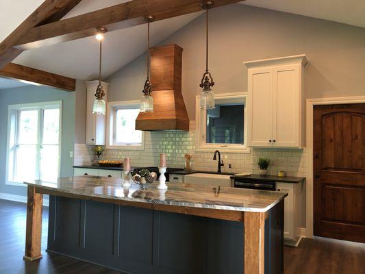 Open floor plan with custom cabinets!