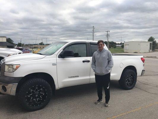 Fuel Lethal Rims and Nitto Ridge Grapplers for Ty