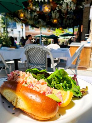 Lobster roll