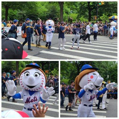 05/14/2022 Japanese parade - Mrs. Met high fiving everyone