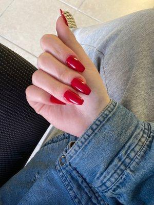 nails