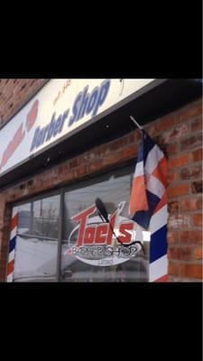 Es la imagine de joel's barber shop Ossining ny