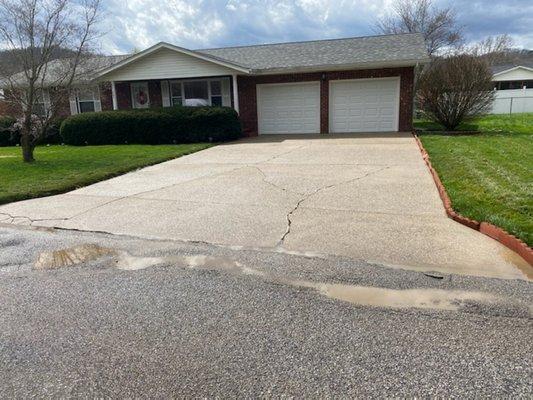 After, just look at the difference,.let's make your driveway shine like this one.