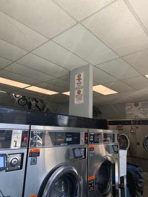 Clean N Go Express Laundromat  And Car Wash