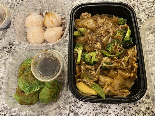 Crystal Shrimp Dumpling(top left), Drunken Noodle(right), Vegetable Dumpling (left)