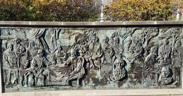 Timeline of Liberty by Lorenzo Ghiglieri 2004 (bronze) right panel