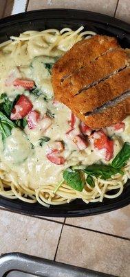 Chicken alfredo with spinach and tomatoes! Delicious.