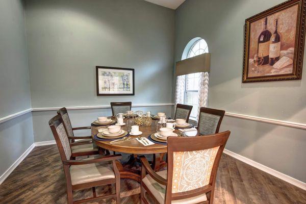 Laketown Village | Assisted Living & Memory Care | Kenner, LA | Private dining room