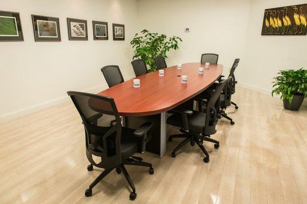 The Miami Room is perfect for board meetings. Our onsite cafe can provide breakfast or lunch.