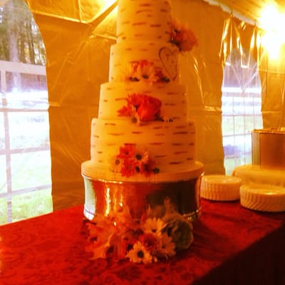 Mmmmm Cake! It was delicious! #greinerwedding