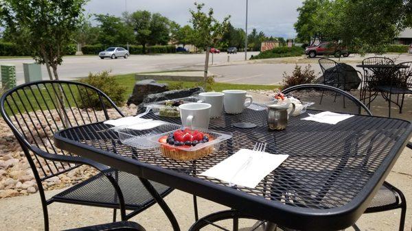 Outdoor seating is plentiful