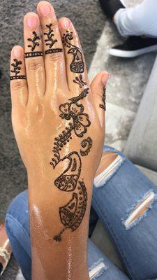 Henna tattoo