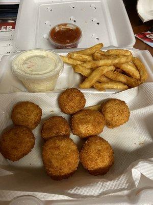 Fried Scallops with fries and Cole slaw!