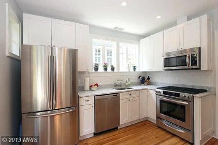 Shaker White cabinet with white Carrara Mable counter top in Chevy Chase