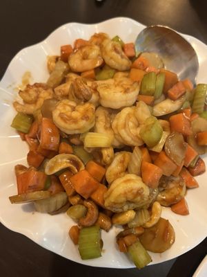 129. Shrimp with Cashew Nuts