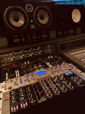 API / Chandler / Great River / Neve / Avalon / Pultec / SSL - York Recording