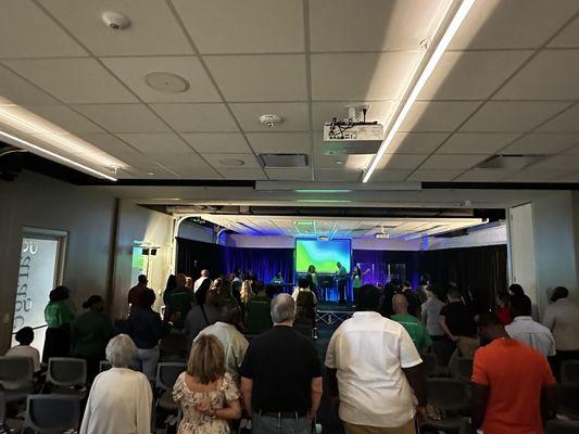 Worship at Cultivate Church