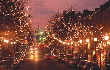 Holiday season in Old Town Alexandria