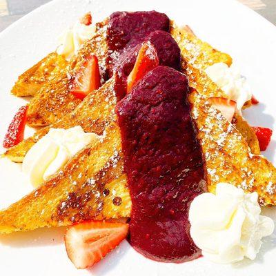 STRAWBERRY & CREAM BRIOCHE FRENCH TOAST - WARM BERRY COMPOTE, FRESH STRAWBERRIES, VANILLA SWEET CREAM, WHIPPED CREAM