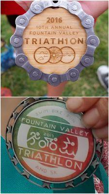 Organizer said 2017 medal would be similar to 2016 medal. NOPE! Top: branded wood wrapped in recycled bike chain. Bottom: metal w/sticker