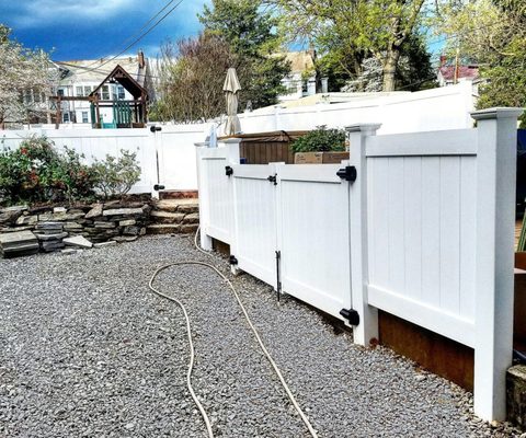 Vinyl Fencing