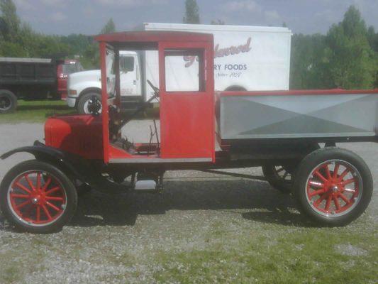 Trailer And Tractor Service