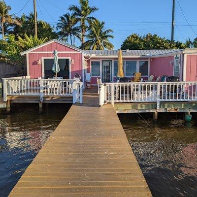 Back deck area of this cute property!