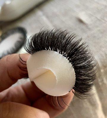 Mega volume lash extensions