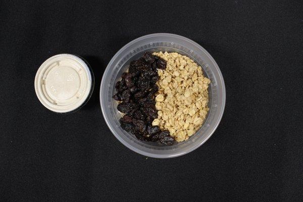 Power oats (granola, oats, raisin, honey, and protein powder)