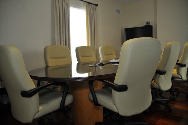 PRI Court Reporting, in Columbus, Ohio, offers two conference rooms with a videoconference suite.  Schedule online:  www.priohio.com