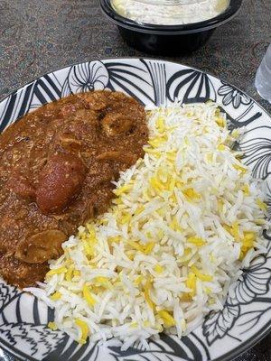 4. Spicy Chicken with Saffron Rice