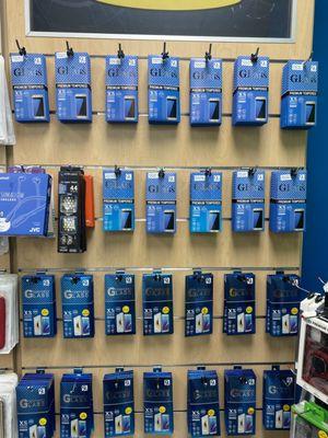 We got all the kinds of phone screen protector iPhone, Samsung, Moto , LG , plus google too .