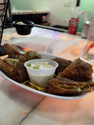 Crawfish étouffée eggrolls