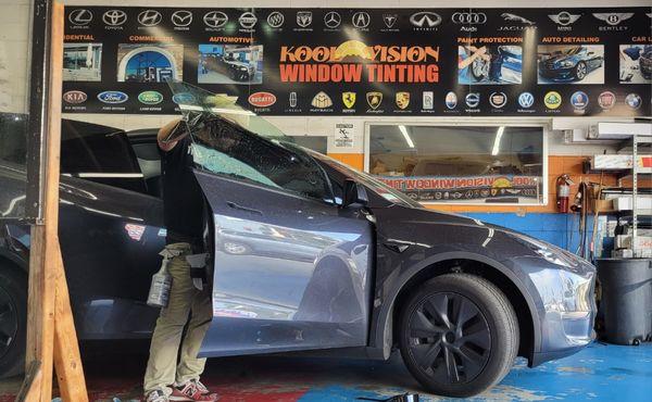 Tesla model y window tinting 4doors and rear window with 15% with i3 multilayer nano ceramic