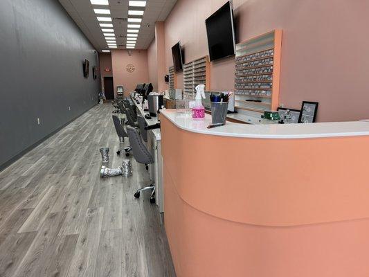 Lovely nail salon