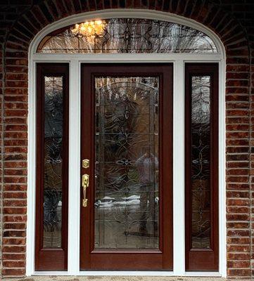 Beautiful Therma-Tru entry door with sidelites