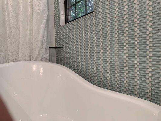 Transitional Bathroom Glass Tile Wall