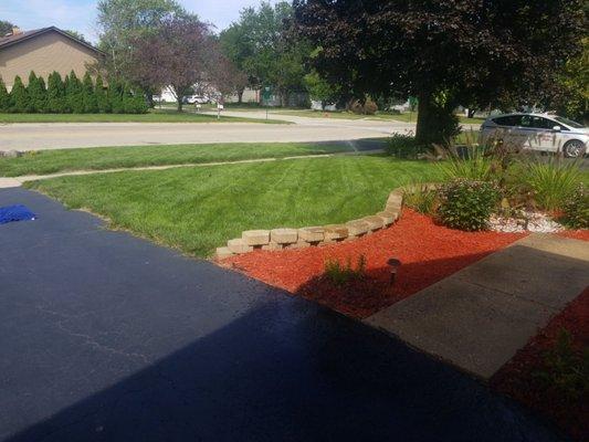 Front grass zones with Rotory spray do not miss a spot. Green lawn !