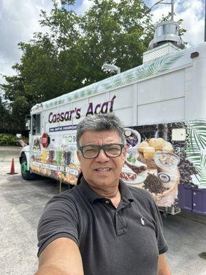 Cesar and The Magic Bus.