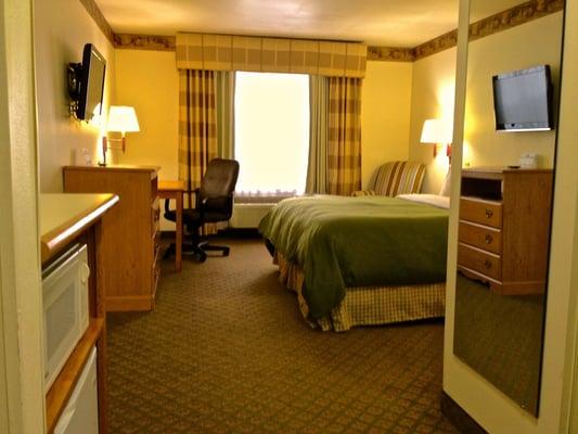 Standard King | Simply Home Inn & Suites North Little Rock Hotel