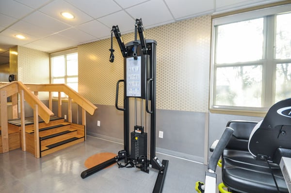 Rehab Gym 04: Weight resistance equipment, for upper-body muscle rehabilitation.