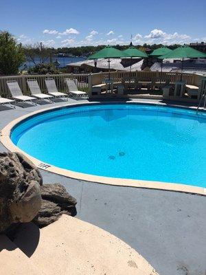 Pool and view of the bridge