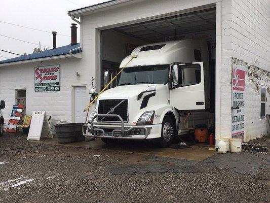 Semi truck Detailing